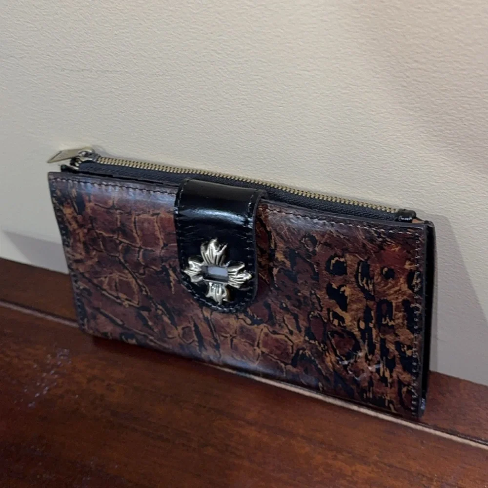 Patricia Nash Marene Floret Leather Large Wallet Brown AUTHENTIC (MINOR DAMAGE)